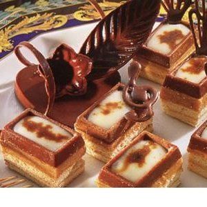 Meet your Posher, Amira